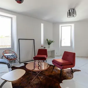 Bed & Breakfast Alpinias Marseille